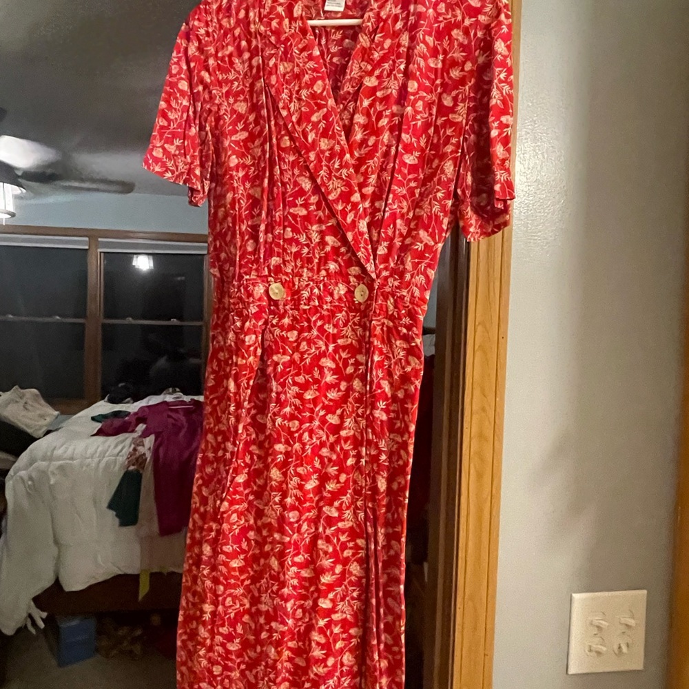 Robbie Bee Red Floral Midi Dress